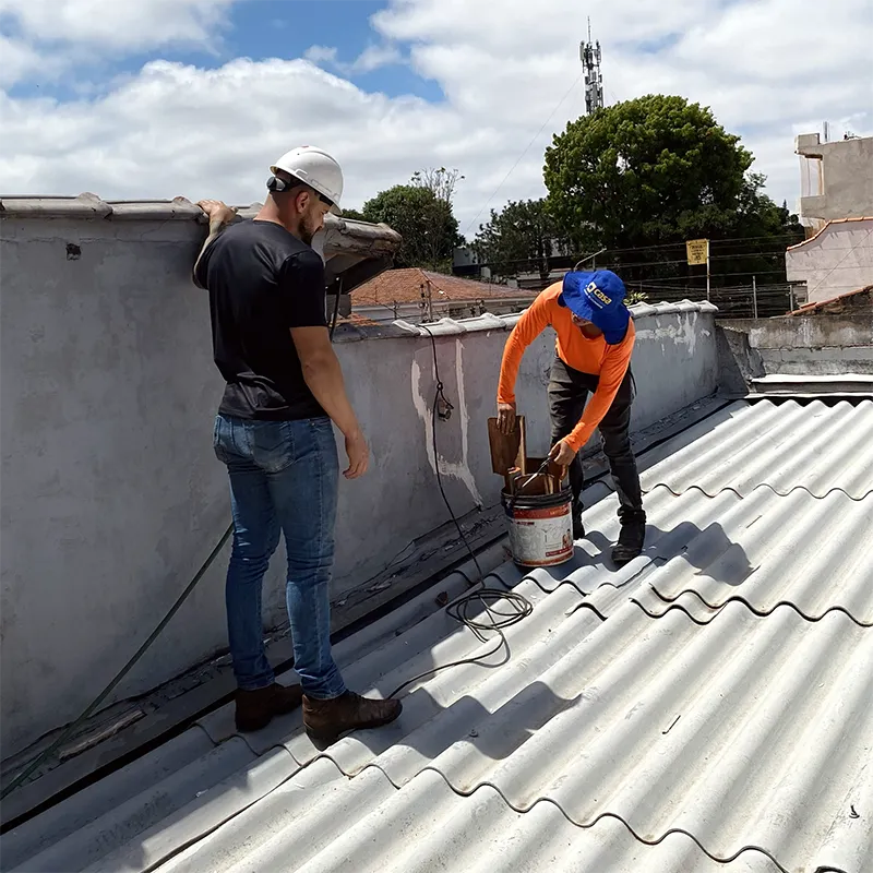 Telhadista em Brasília 15 Conferindo o telhado 4