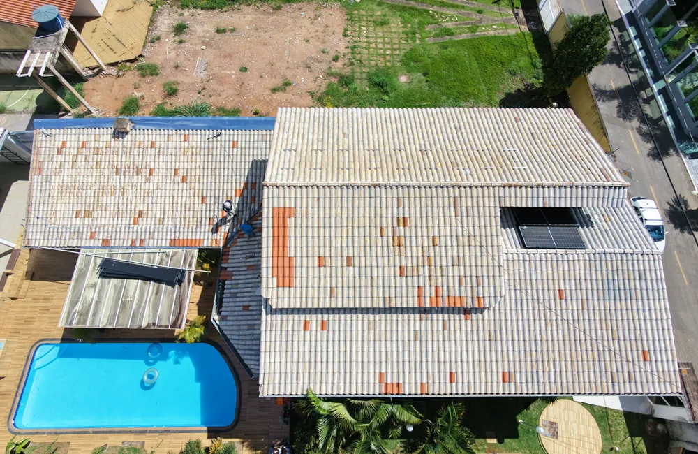 Antes Telhado Infiltração – Obra Wilen Casa com infiltração de telhado em Brasília